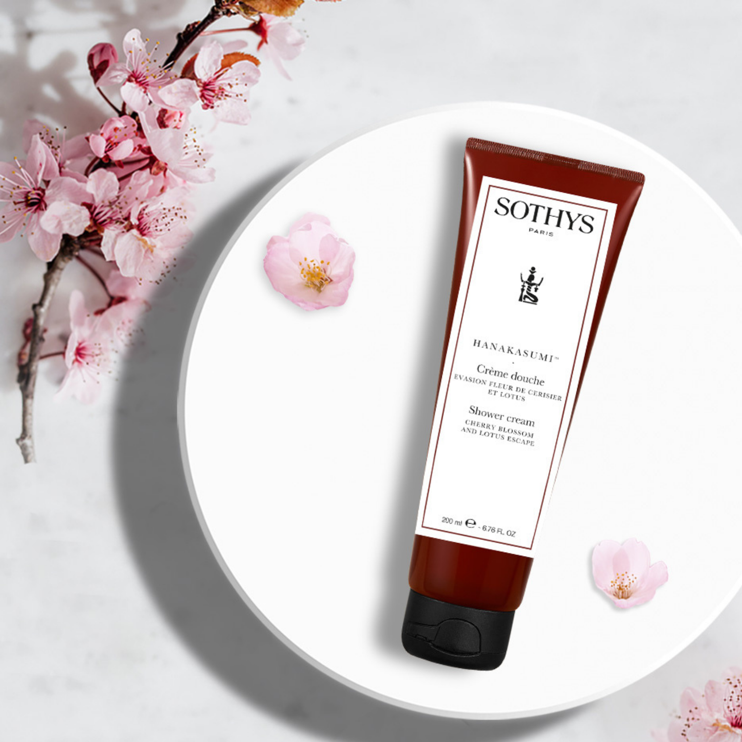 Hanakasumi Shower Cream Cherry Blossom & Lotus Escape